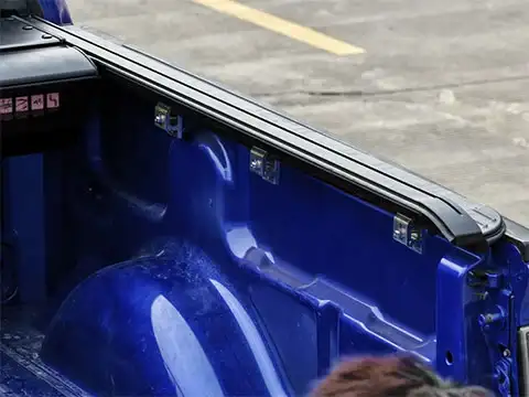Manual Hard Aluminum Retractable Tonneau Cover for Volkswagen